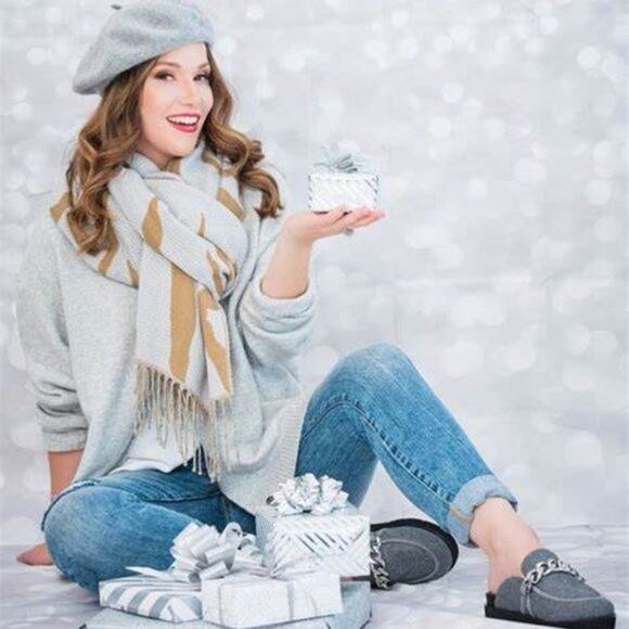 Cabi 4268 Tigress Blanket Scarf Womens One Size Winter White & Camel Soft Fringe - Picture 6 of 9